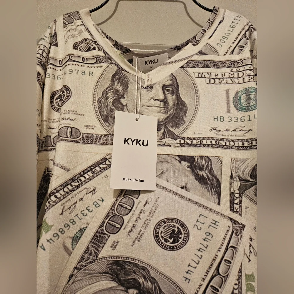 Money Top - Picture 2 of 3